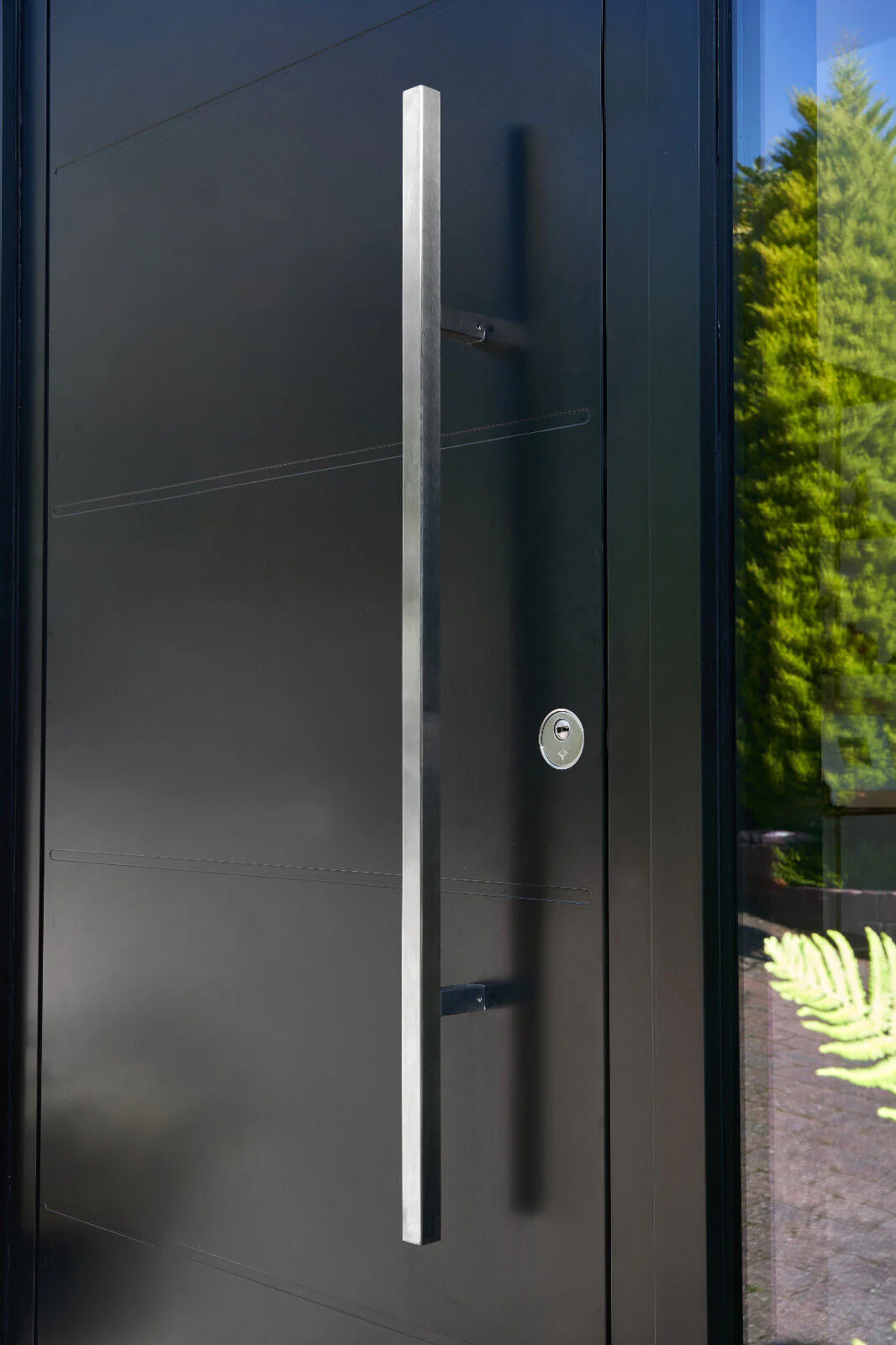 Bespoke Aluminium Front Door - Image 5