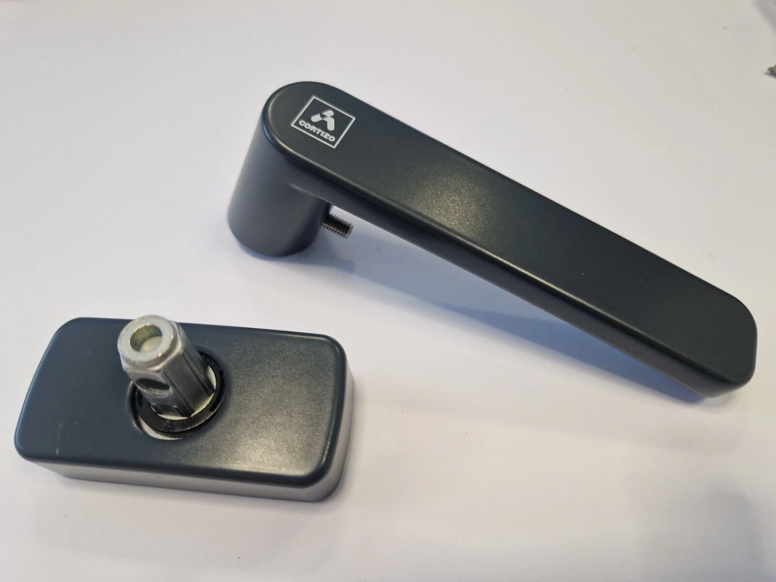 Black CORTIZO handle set  with spindle and screws-318602 - Image 4